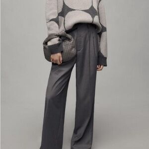 Anthropology grey pleated trousers. Medium.